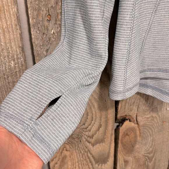 Avalanche flattering fit half zip large - Picture 4 of 8